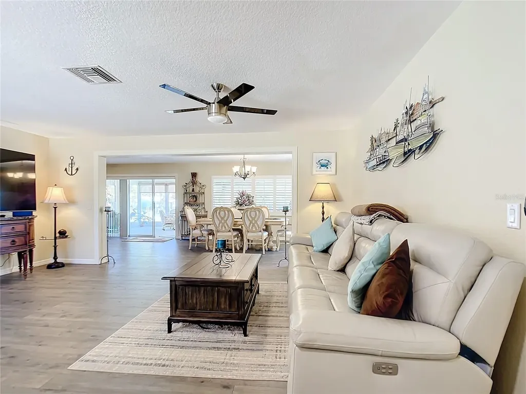 4 Windsor Drive Englewood FL 34223