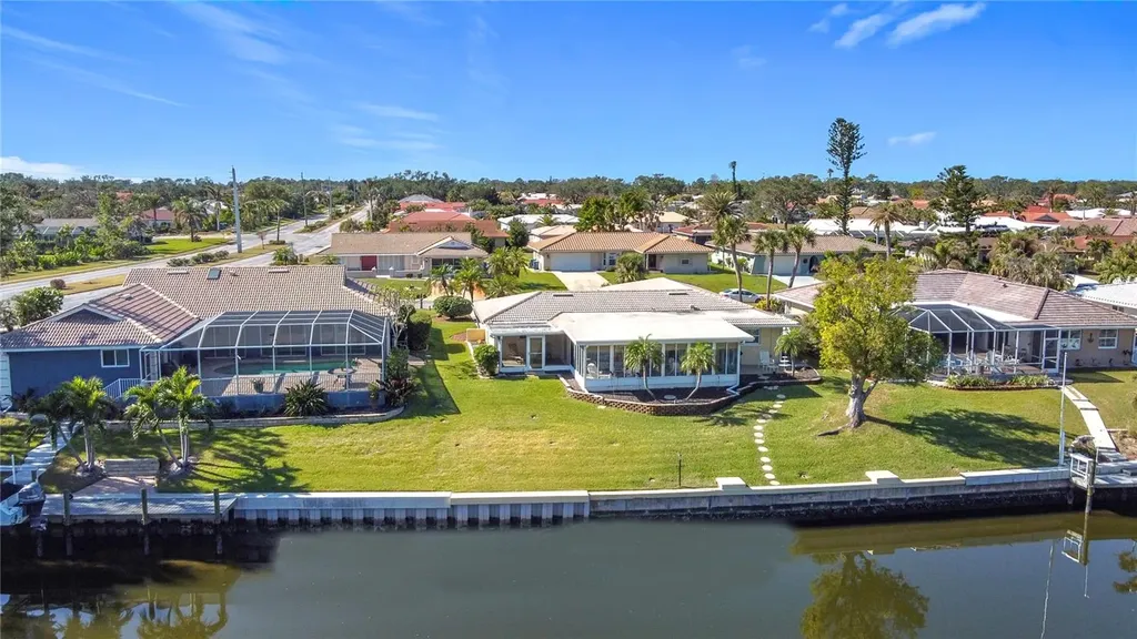 4 Windsor Drive Englewood FL 34223