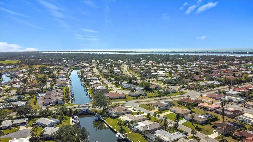 4 Windsor Drive Englewood FL 34223