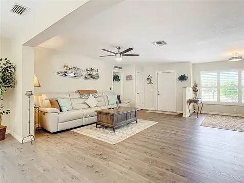 4 Windsor Drive Englewood FL 34223