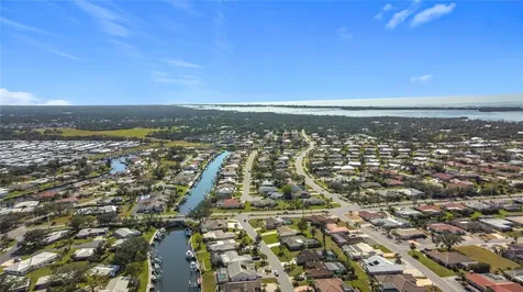 4 Windsor Drive Englewood FL 34223