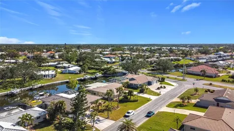 4 Windsor Drive Englewood FL 34223