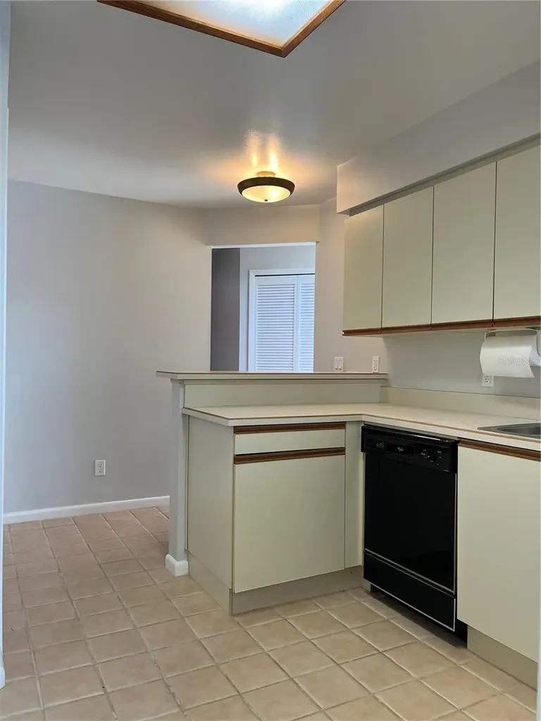 8 Marina Point Place Palm Coast FL 32137