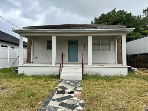 2331 W Saint John Street Tampa FL 33607