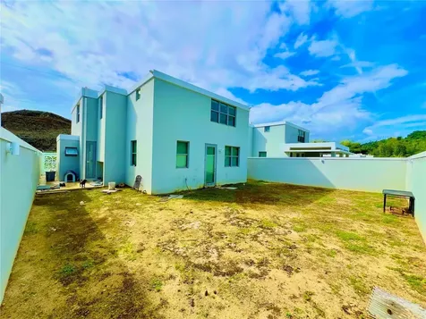 J-26 Urb.vistas De San Jose Caguas PR 00725