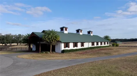 2153 SE Hwy-41 SE Highway 41 Morriston FL 32668