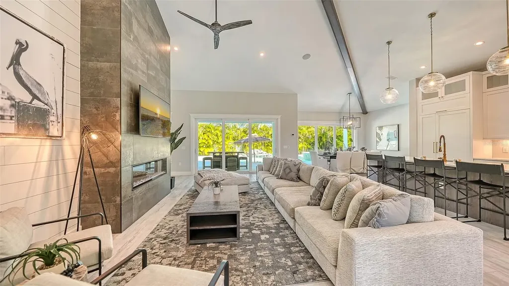 7904 20th Place W Bradenton FL 34209