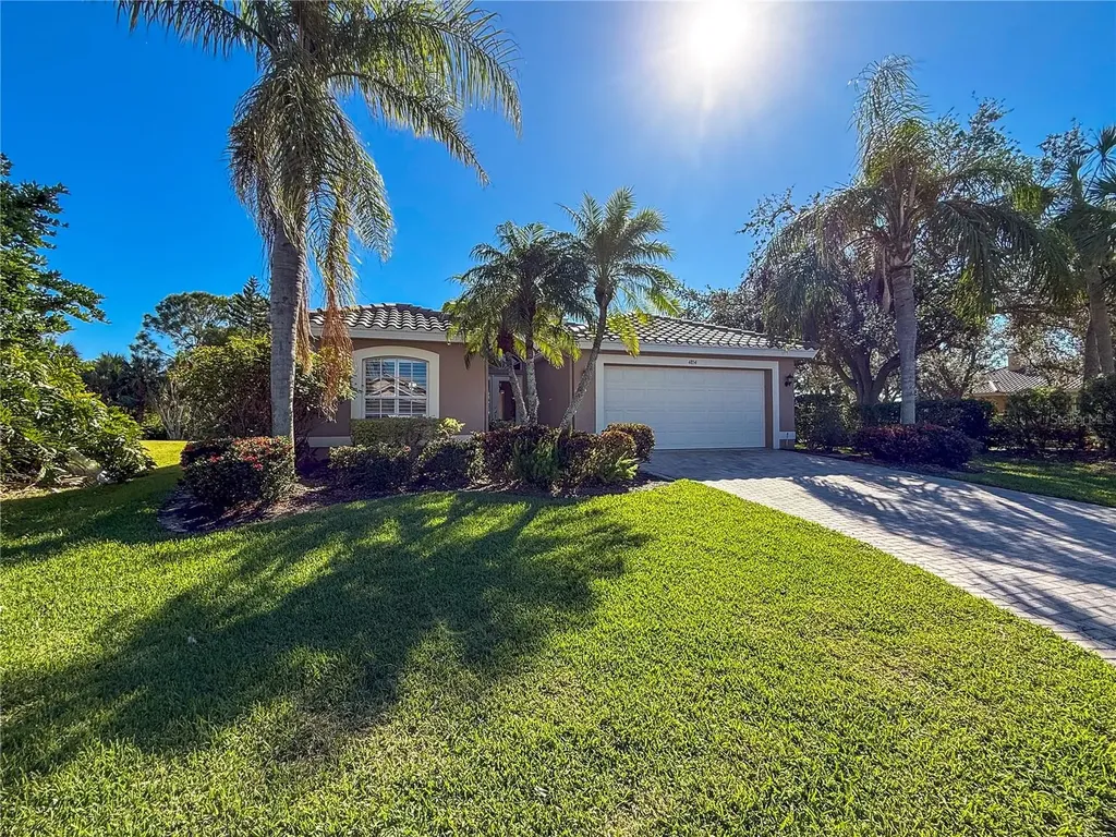 4854 Sabal Lake Circle Sarasota FL 34238