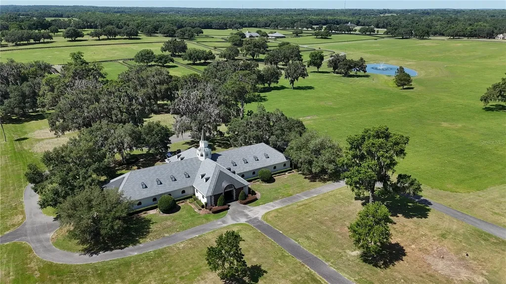 6800 SE 193rd Street Micanopy FL 32667