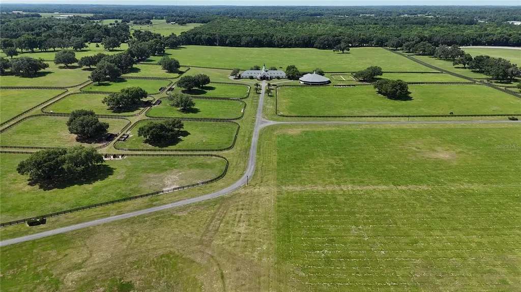 6800 SE 193rd Street Micanopy FL 32667
