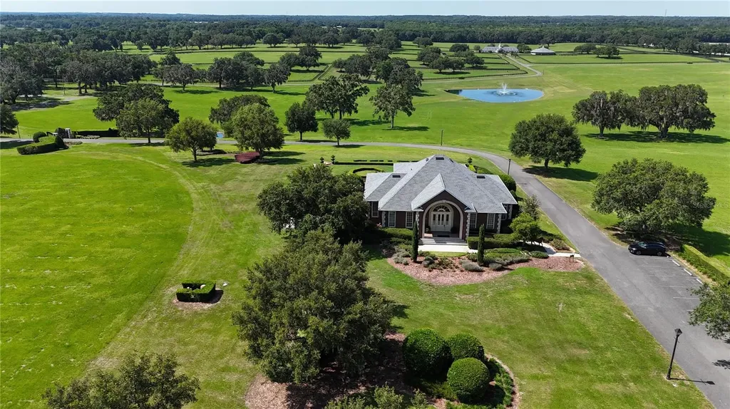 6800 SE 193rd Street Micanopy FL 32667