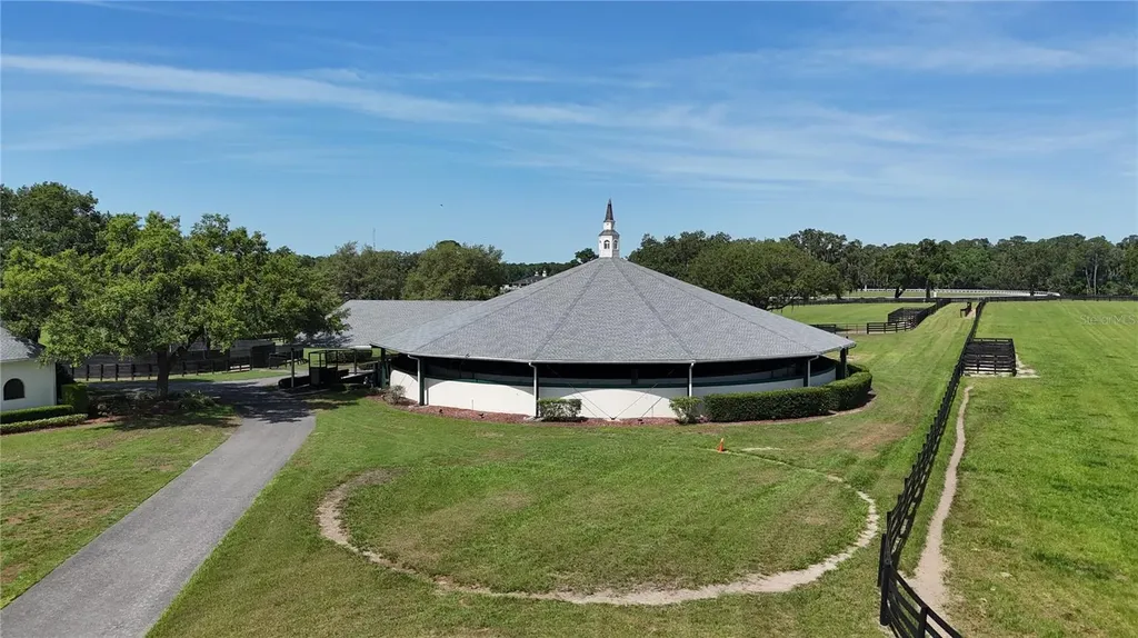 6800 SE 193rd Street Micanopy FL 32667