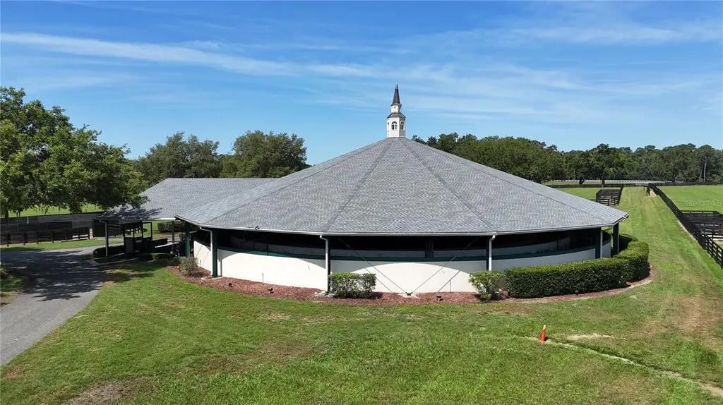 6800 SE 193rd Street Micanopy FL 32667