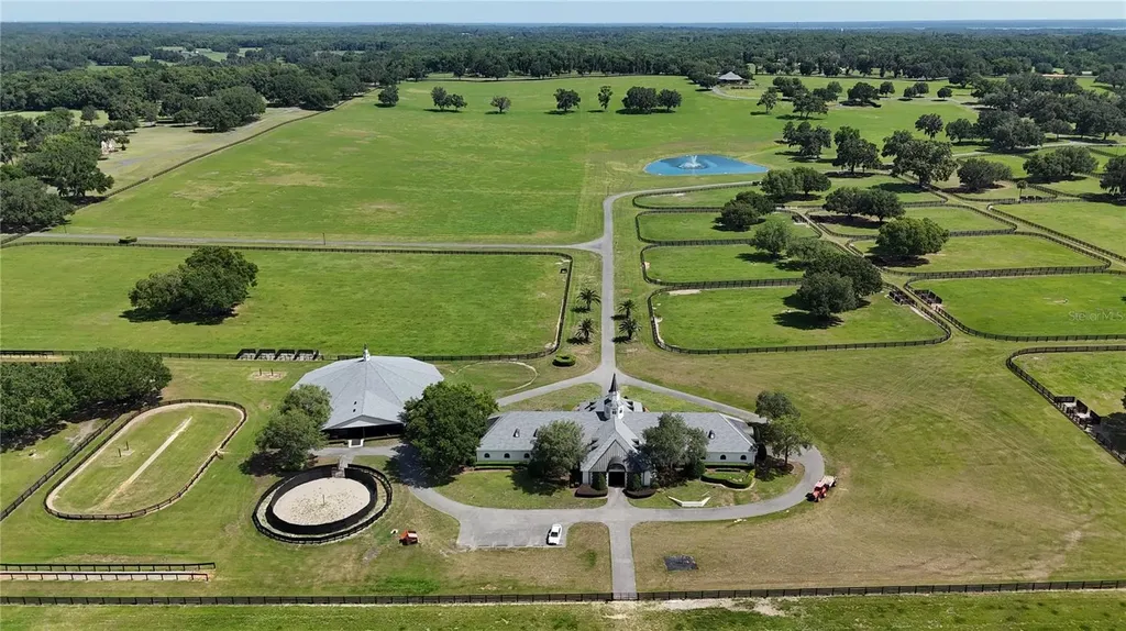 6800 SE 193rd Street Micanopy FL 32667