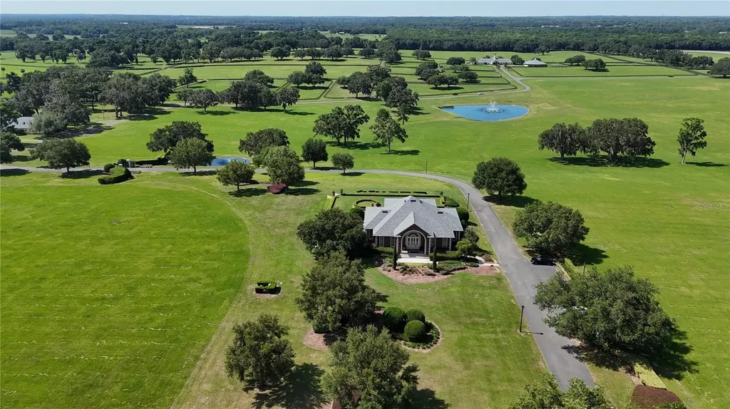 6800 SE 193rd Street Micanopy FL 32667