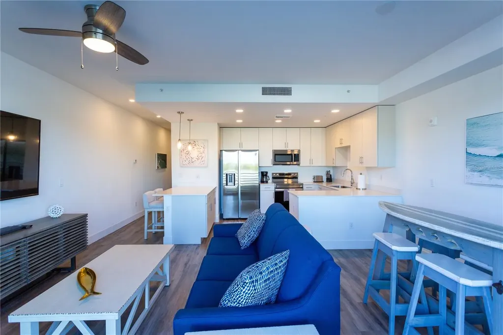 1709 N Tamiami Trail Sarasota FL 34234