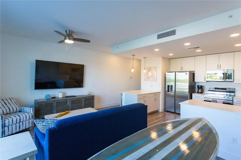 1709 N Tamiami Trail Sarasota FL 34234