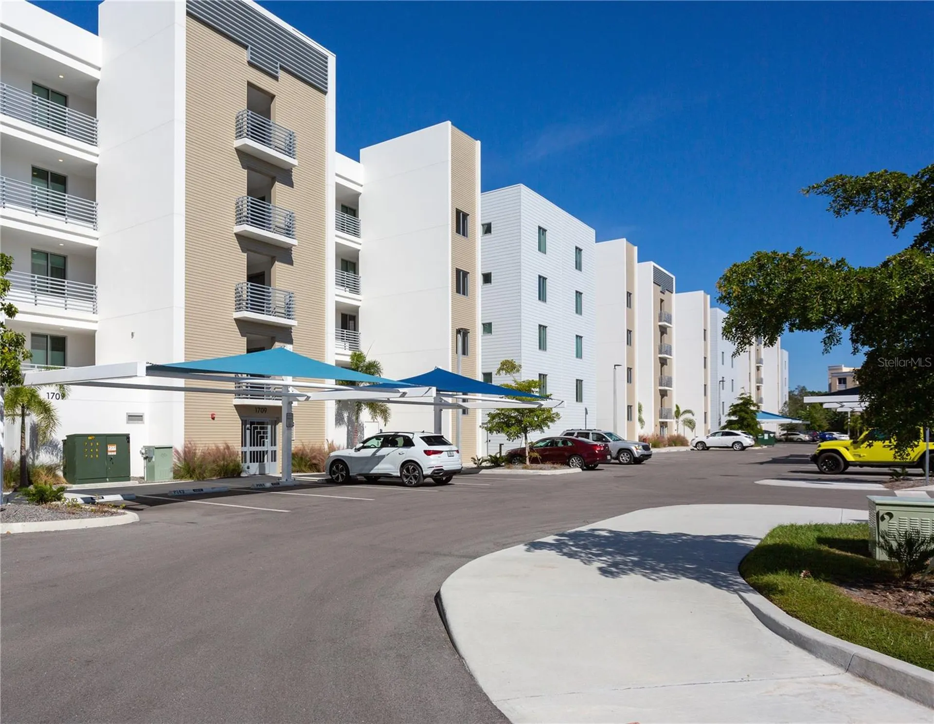 1709 N Tamiami Trail Sarasota FL 34234