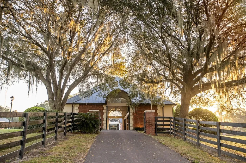 6500A NW 193rd Street Micanopy FL 32667