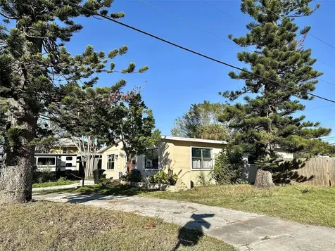 3901 Huntington Street NE St Petersburg FL 33703