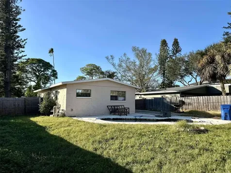 3901 Huntington Street NE St Petersburg FL 33703