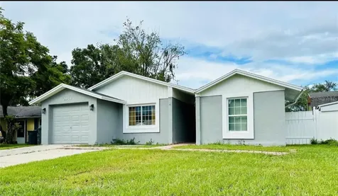 2913 Burr Oak Drive Tampa FL 33618