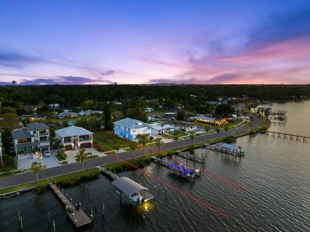 1910 Riverside Drive E Bradenton FL 34208