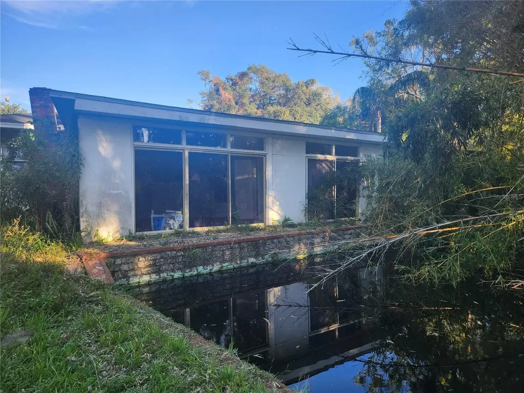 7222 N Ola Avenue Tampa FL 33604