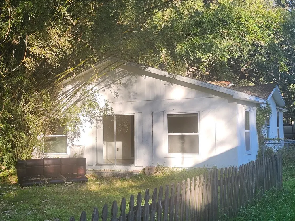 7222 N Ola Avenue Tampa FL 33604
