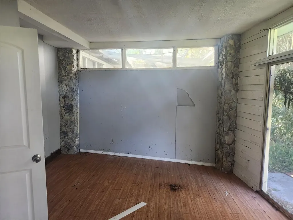 7222 N Ola Avenue Tampa FL 33604