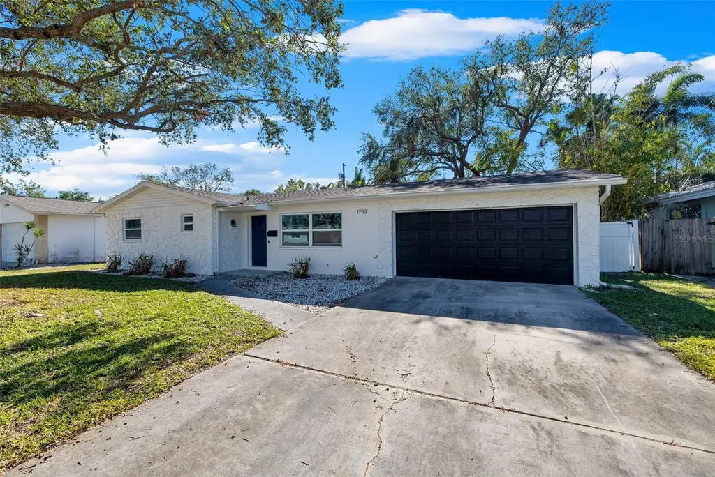 1750 Georgia Avenue NE St Petersburg FL 33703