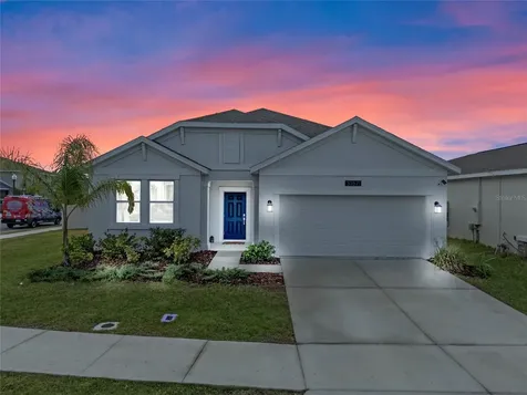 33571 Sky Blossom Circle Leesburg FL 34788