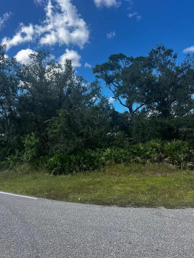 20662 Kenilworth Boulevard Port Charlotte FL 33954
