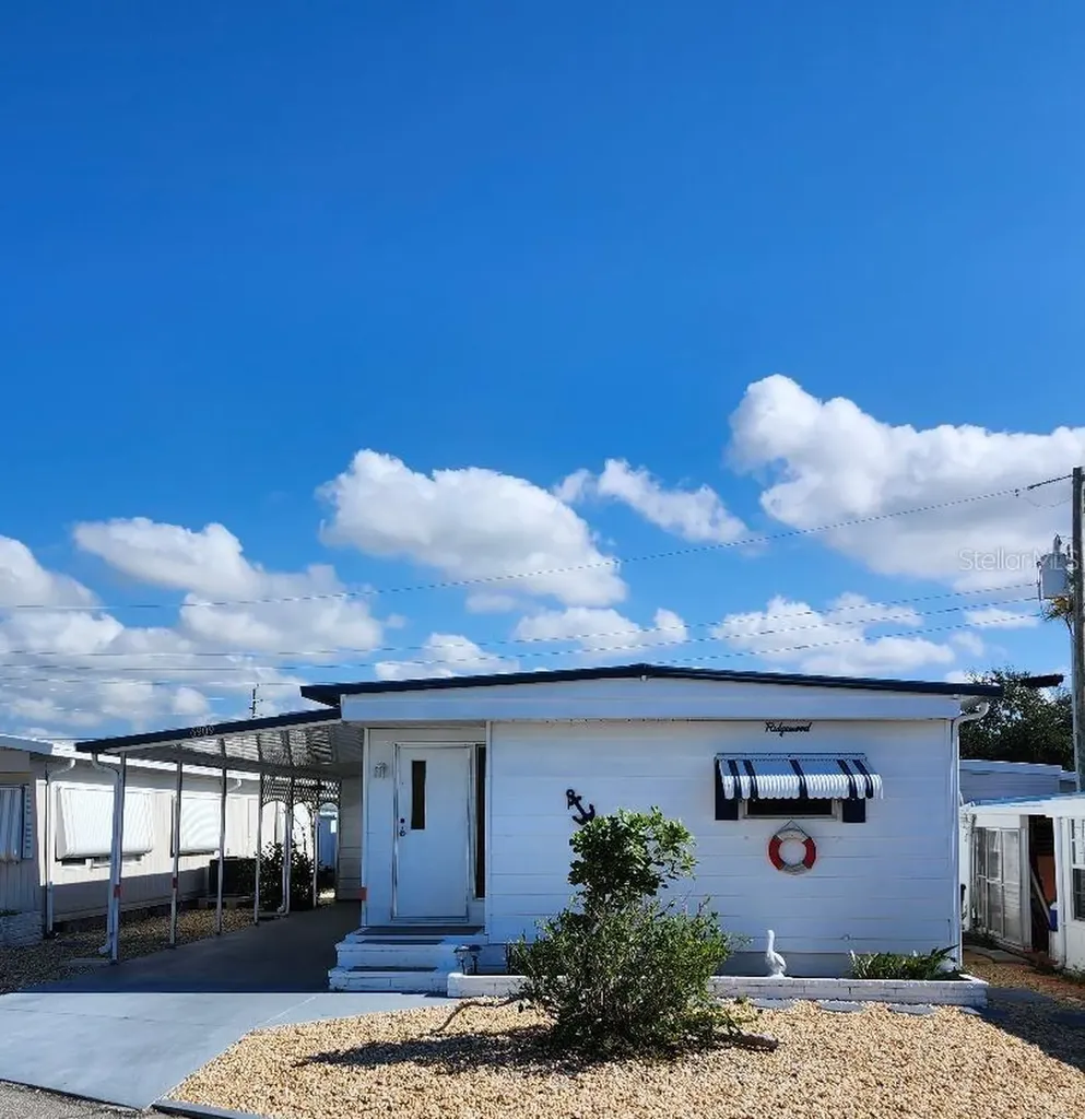 6909 E Bayou Lane Bradenton FL 34207