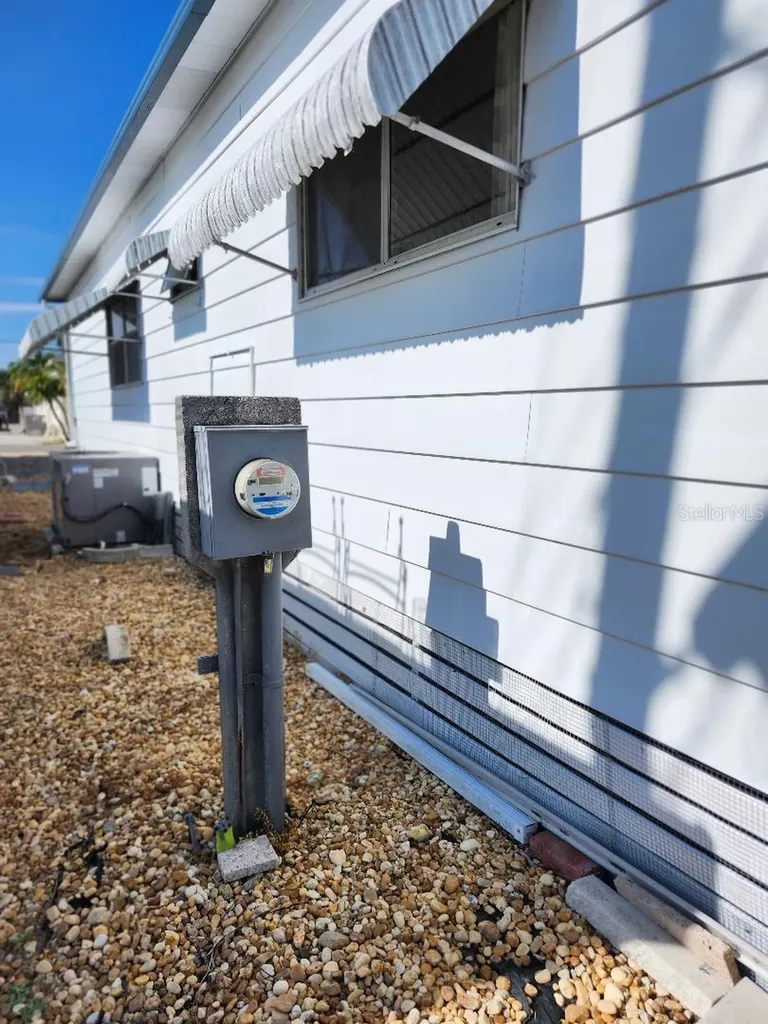 6909 E Bayou Lane Bradenton FL 34207