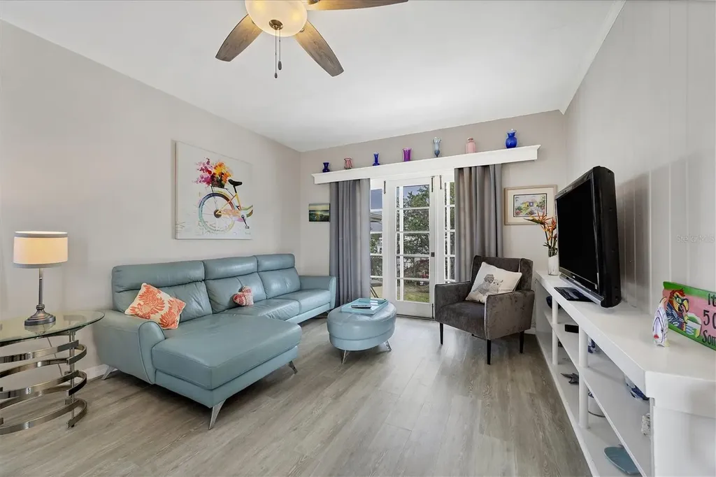 1901 Hyde Park Street Sarasota FL 34239