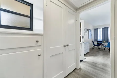 1901 Hyde Park Street Sarasota FL 34239