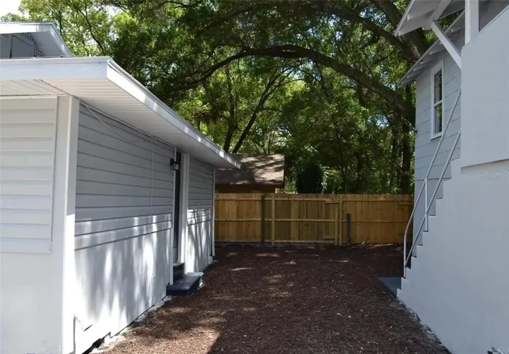 8010 N 11th Street Tampa FL 33604