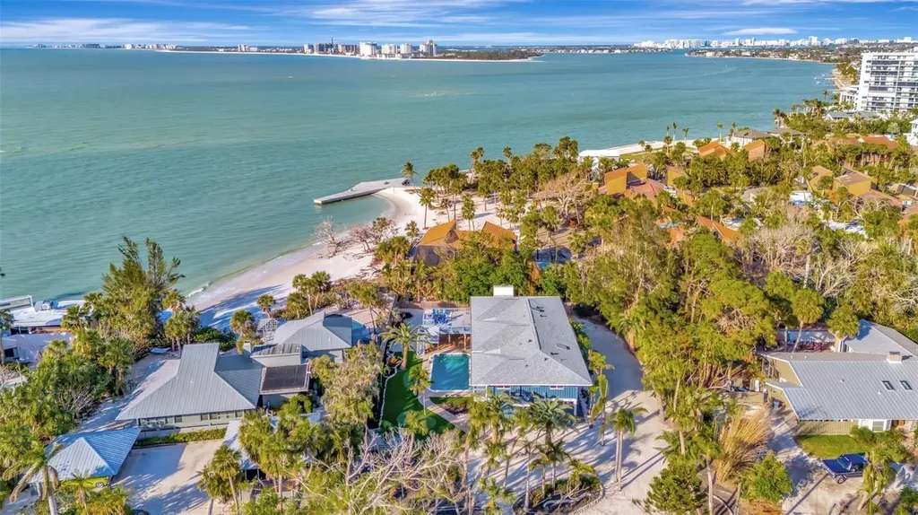 77 Sandy Hook Road N Sarasota FL 34242