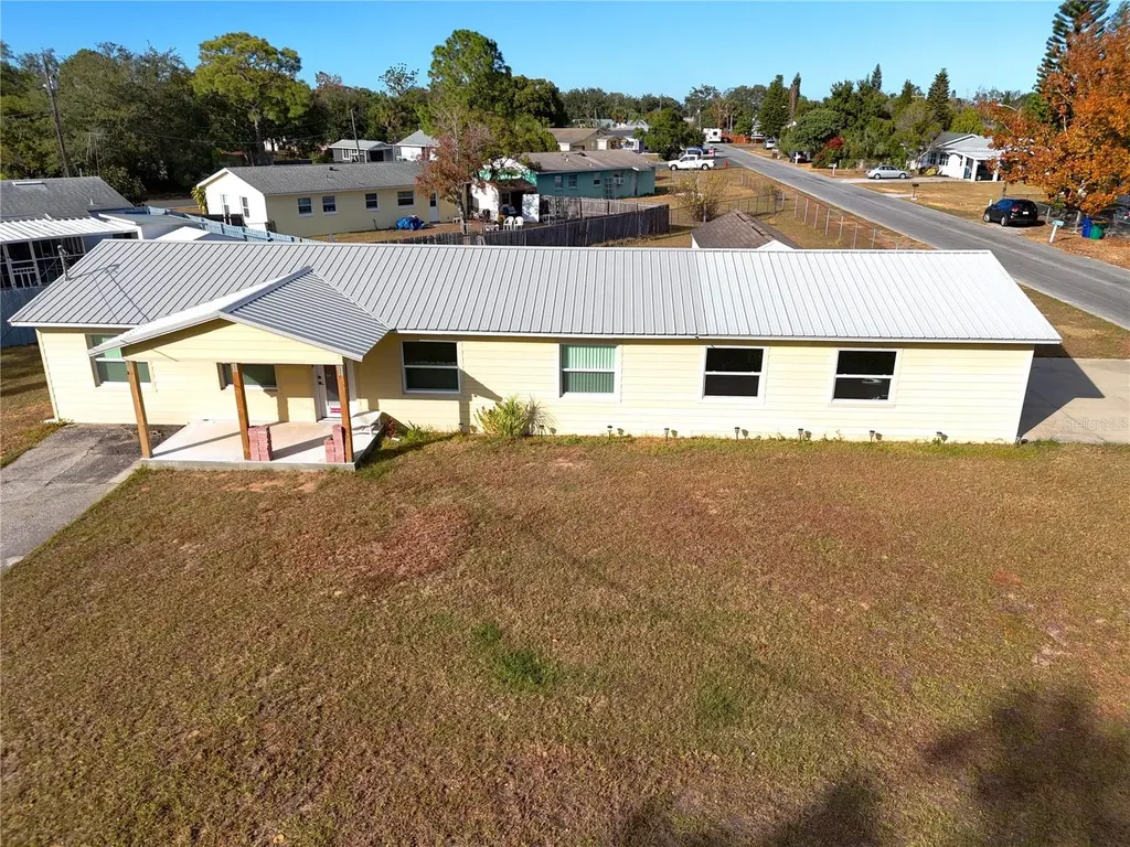 1407 Sherman Avenue Tavares FL 32778