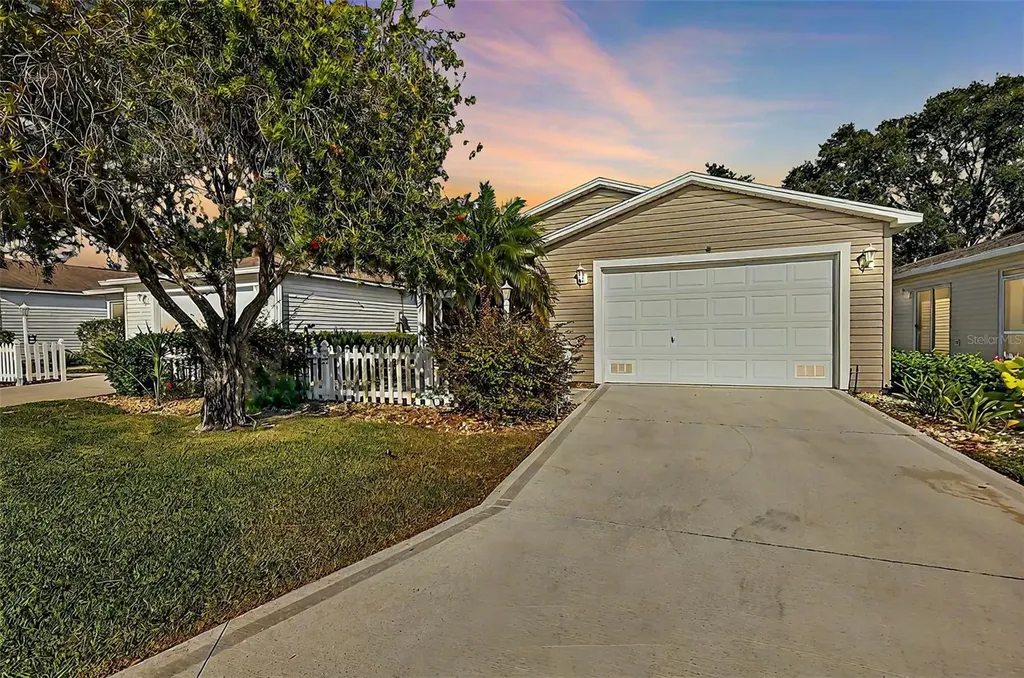 8173 SE 169th Palownia Loop The Villages FL 32162