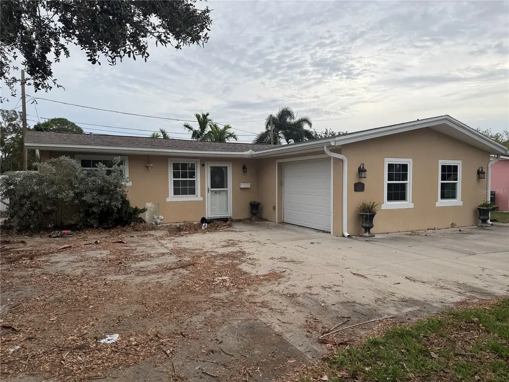 312 Tallahassee Drive NE St Petersburg FL 33702
