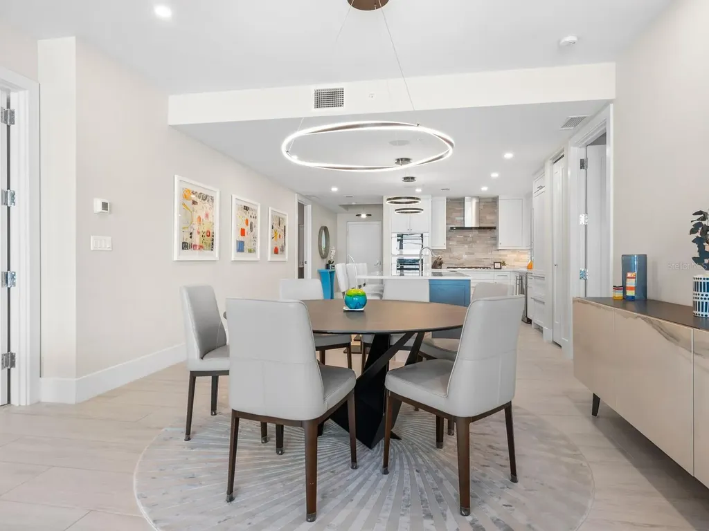1035 Seaside Drive Sarasota FL 34242