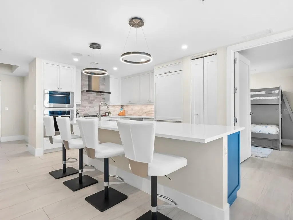 1035 Seaside Drive Sarasota FL 34242