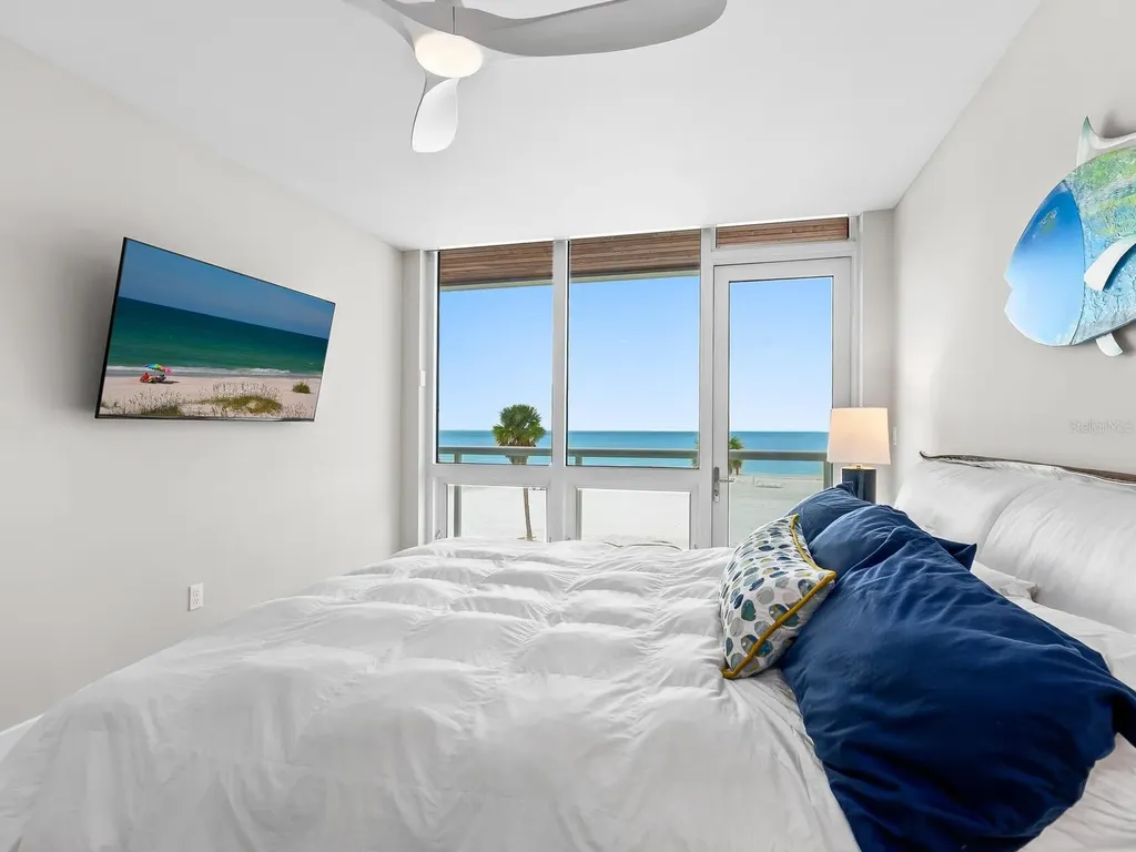 1035 Seaside Drive Sarasota FL 34242