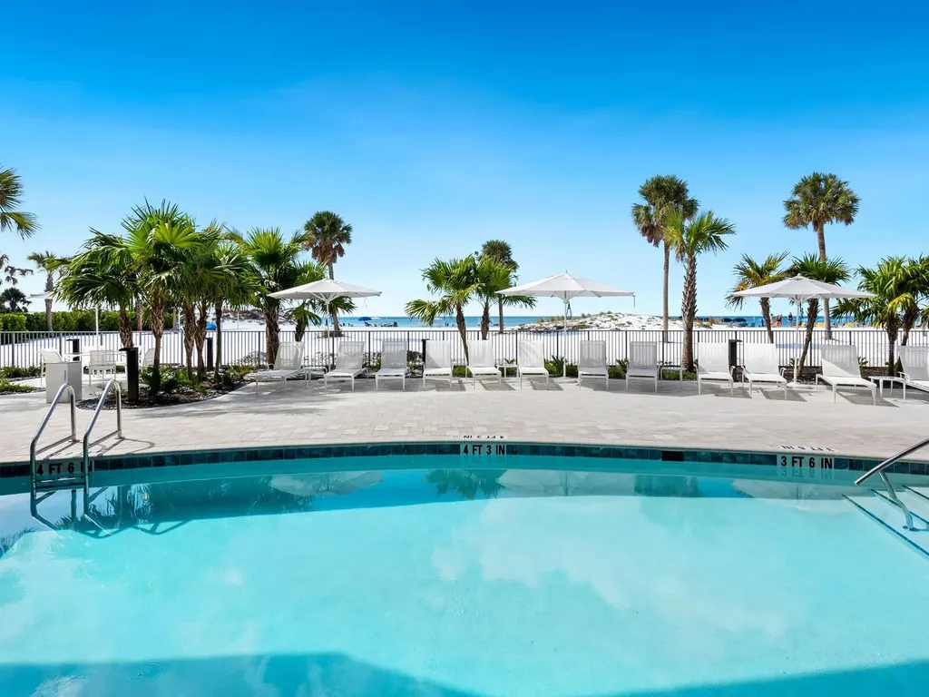 1035 Seaside Drive Sarasota FL 34242