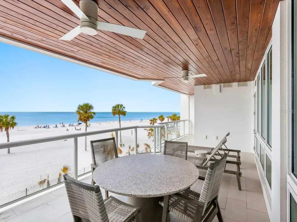1035 Seaside Drive Sarasota FL 34242