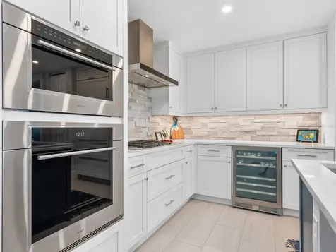 1035 Seaside Drive Sarasota FL 34242