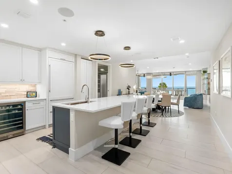 1035 Seaside Drive Sarasota FL 34242