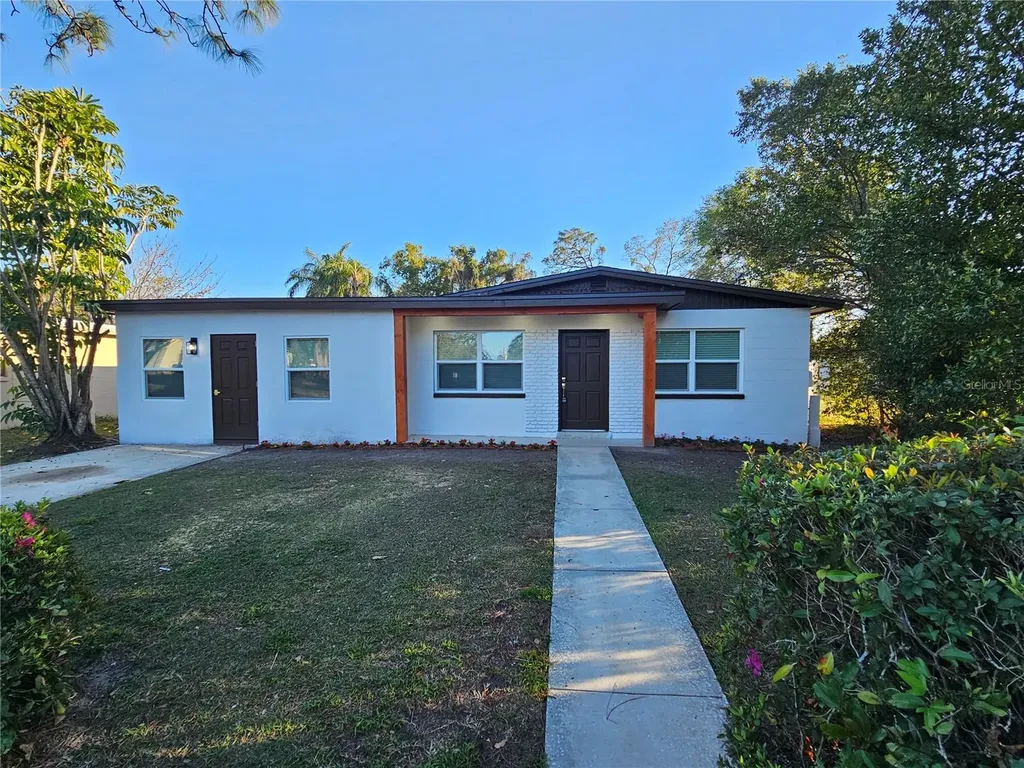 814 W 129th Avenue Tampa FL 33612